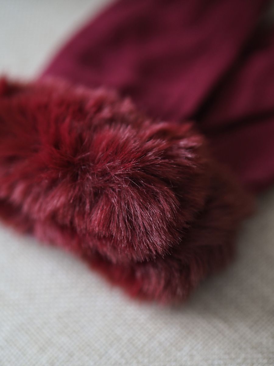Hansker bordeaux med fuskepels