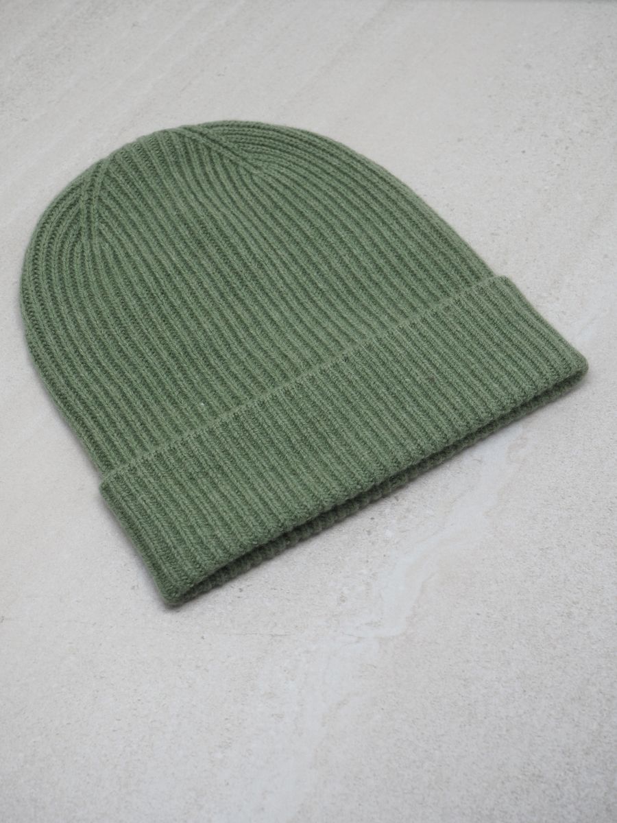 Lue merinoull olivengrønn