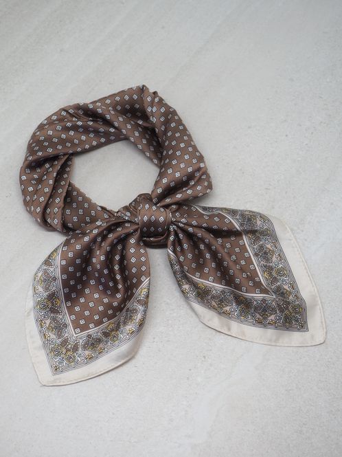 Hovedbilde Satengskjerf beige og brunt