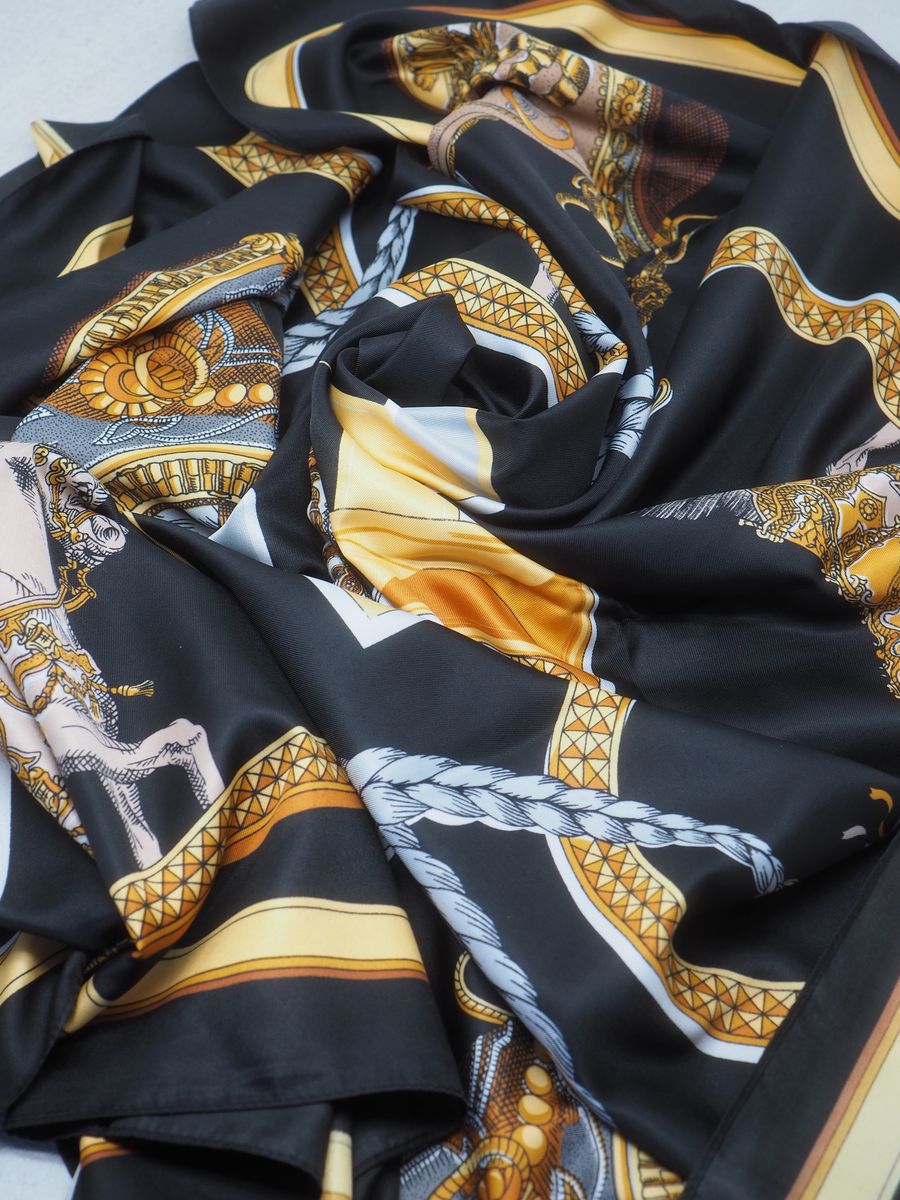 Stort skjerf i silkeblanding svart og brun