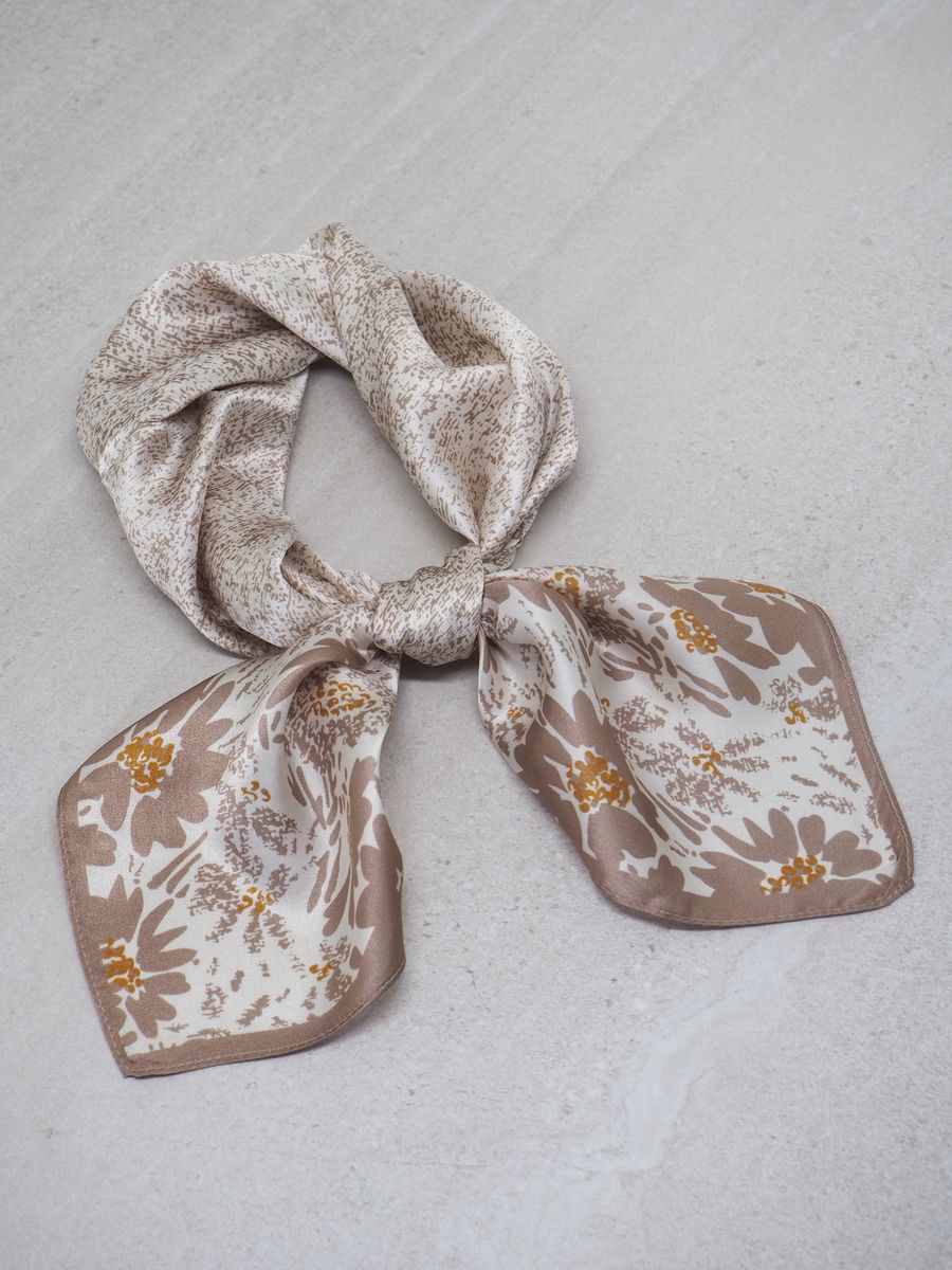 Silkeskjerf ekte silke beige og off-white
