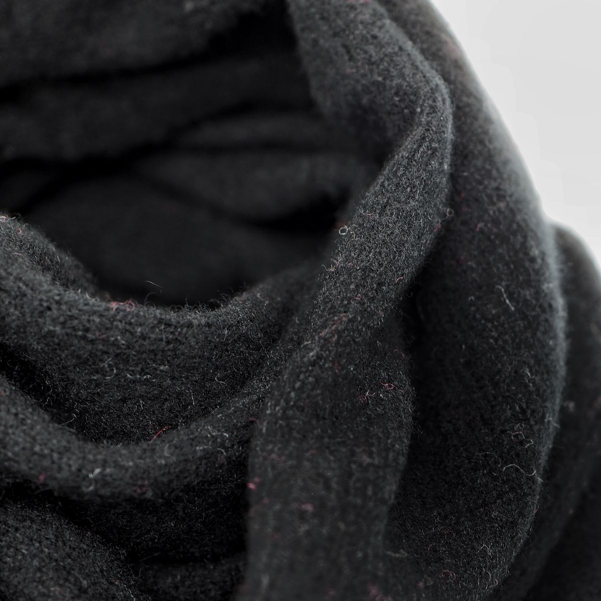 Ullskjerf triangel stort svart