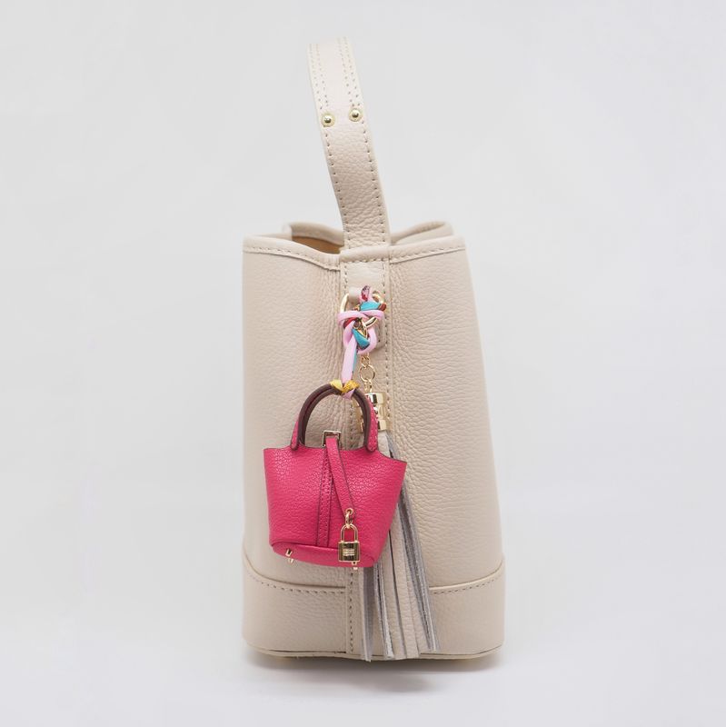 Veskepynt bag fuksia 