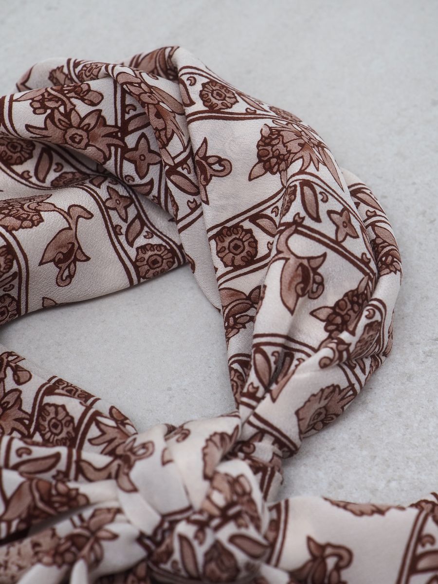 Skjerf 100% silke rustbrun og off-white