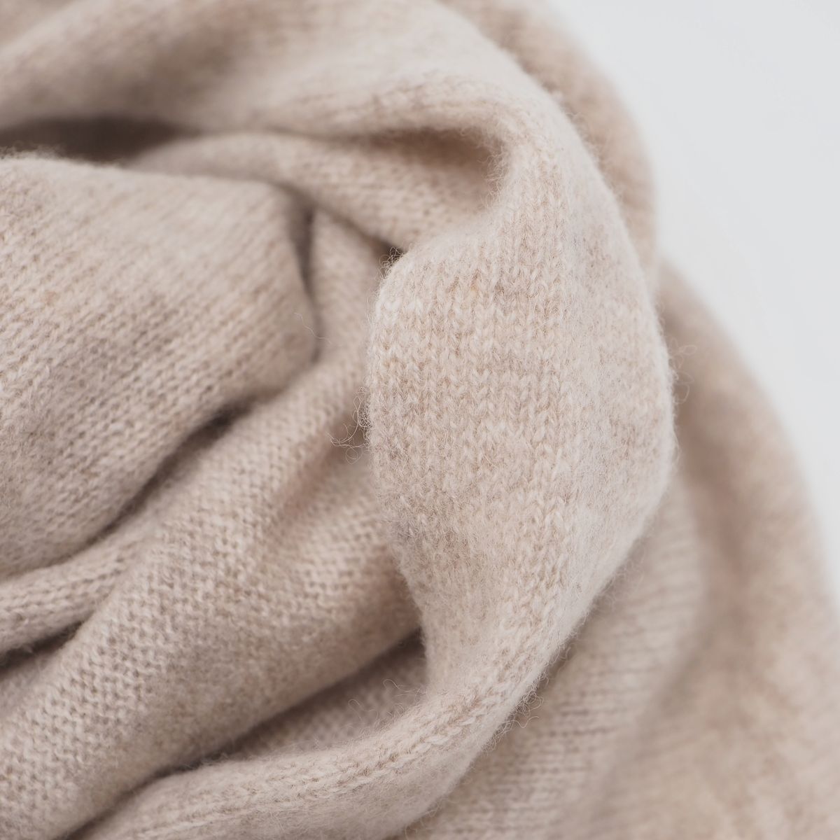 Ullskjerf triangel stort melertbeige