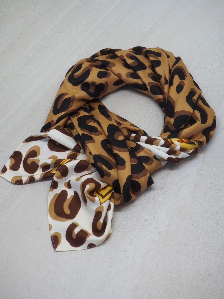 Stort skjerf i silkeblanding dyremønster bruntoner