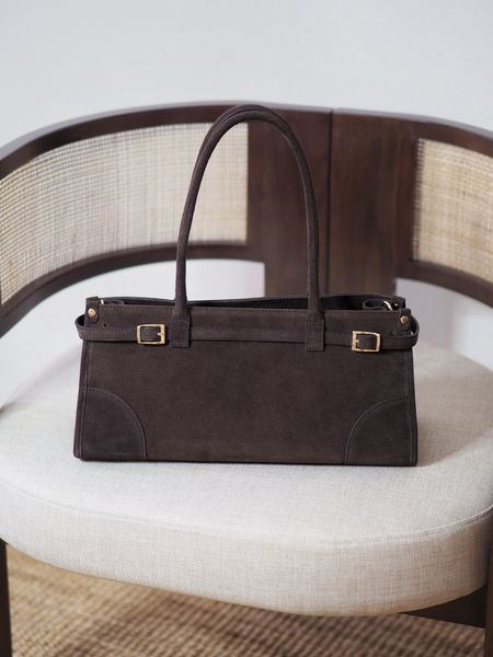 Hovedbilde Semsket avlang veske mørkebrun 