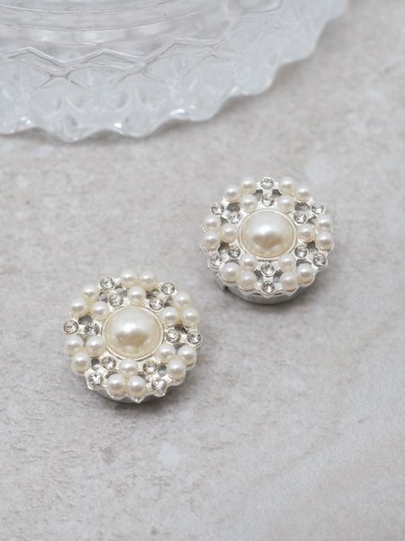 Hovedbilde Knappepynt 2stk. perlepynt sølvfarget