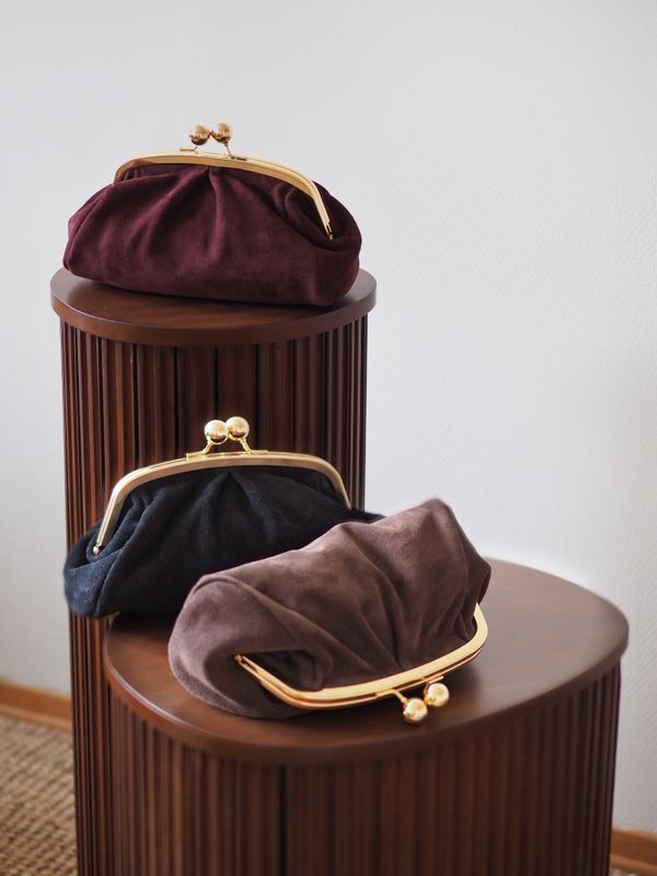 Semsketskinn pouch-veske brun
