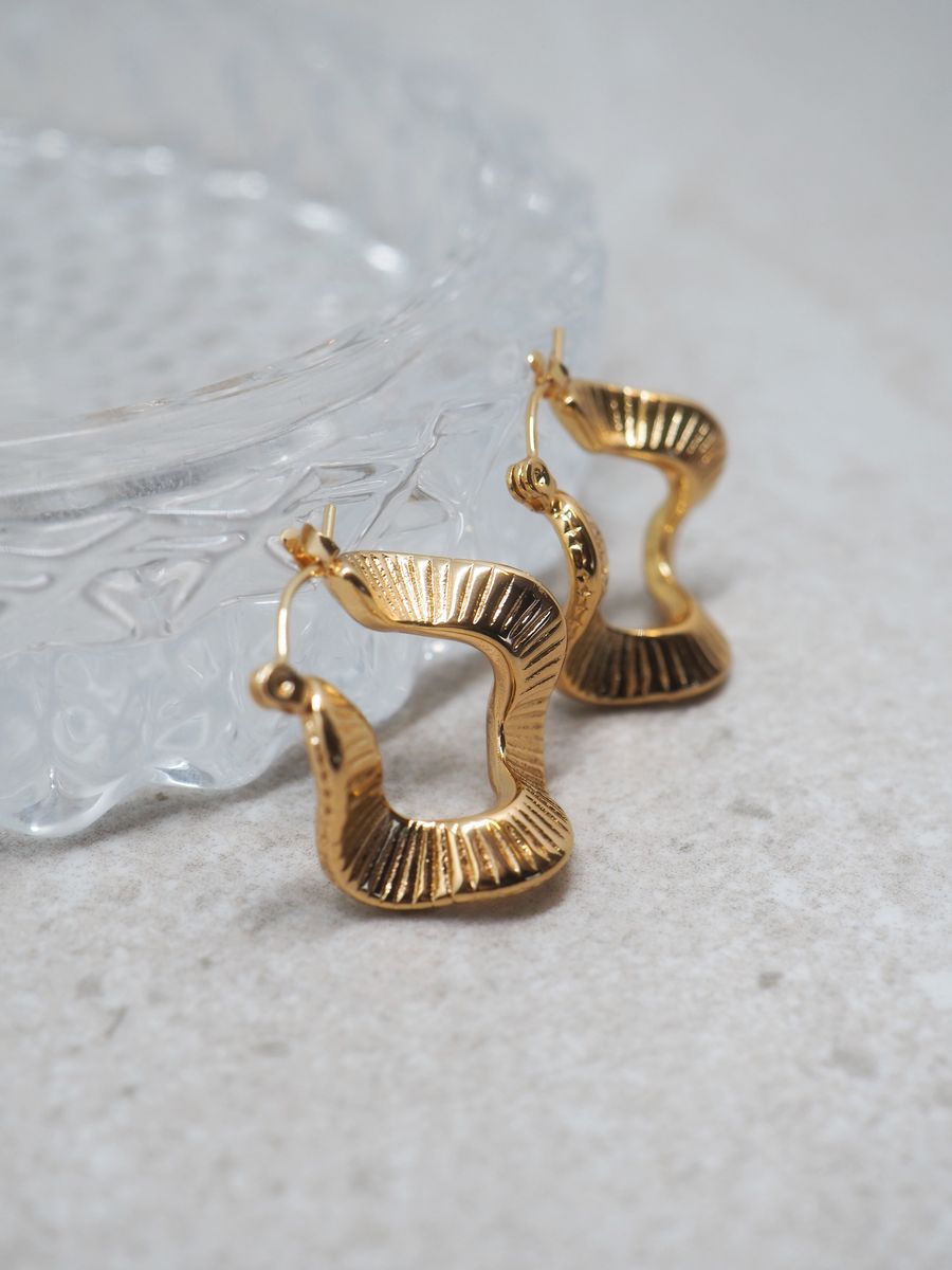 7DAYS hoops kreppet stål gullfarget