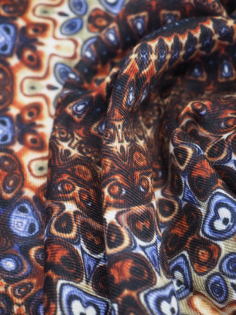 Lunt skjerf i mørkebrun og lilla