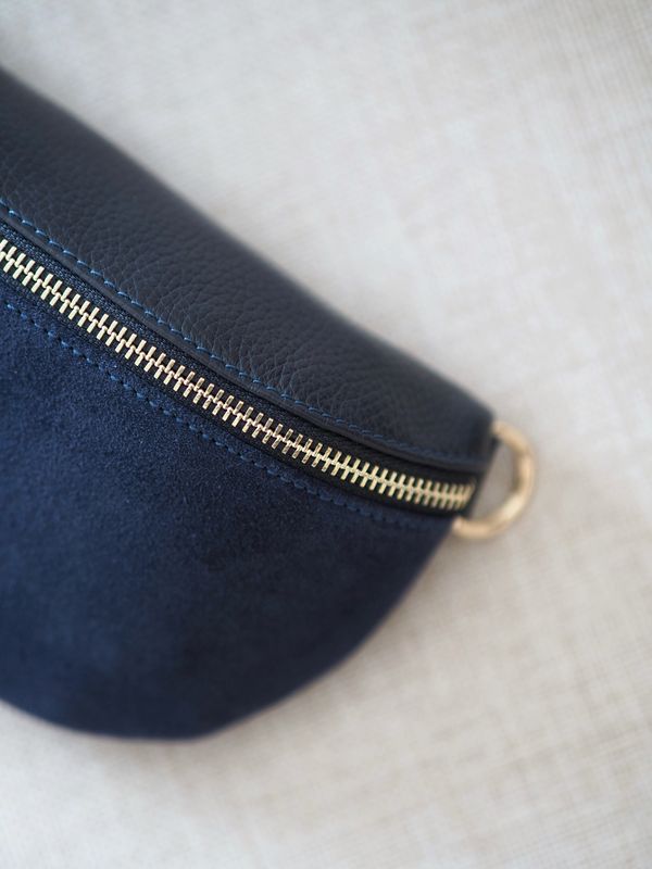Skinn bumbag semsket mørkeblå