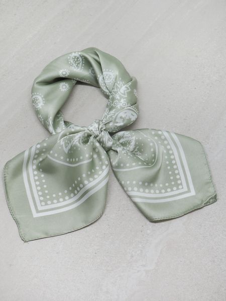 Hovedbilde Satengskjerf lysegrønn