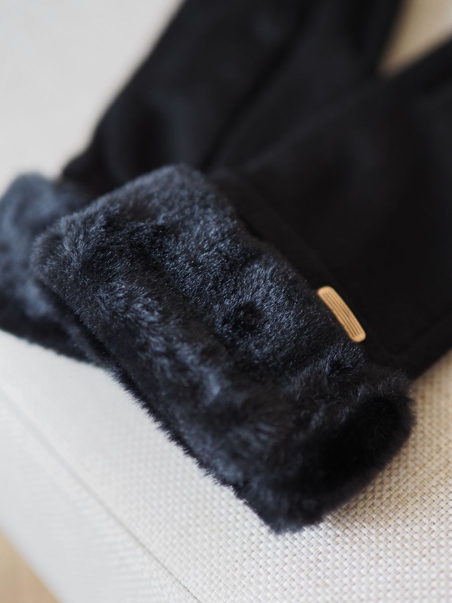 Hansker med fuskepels svart